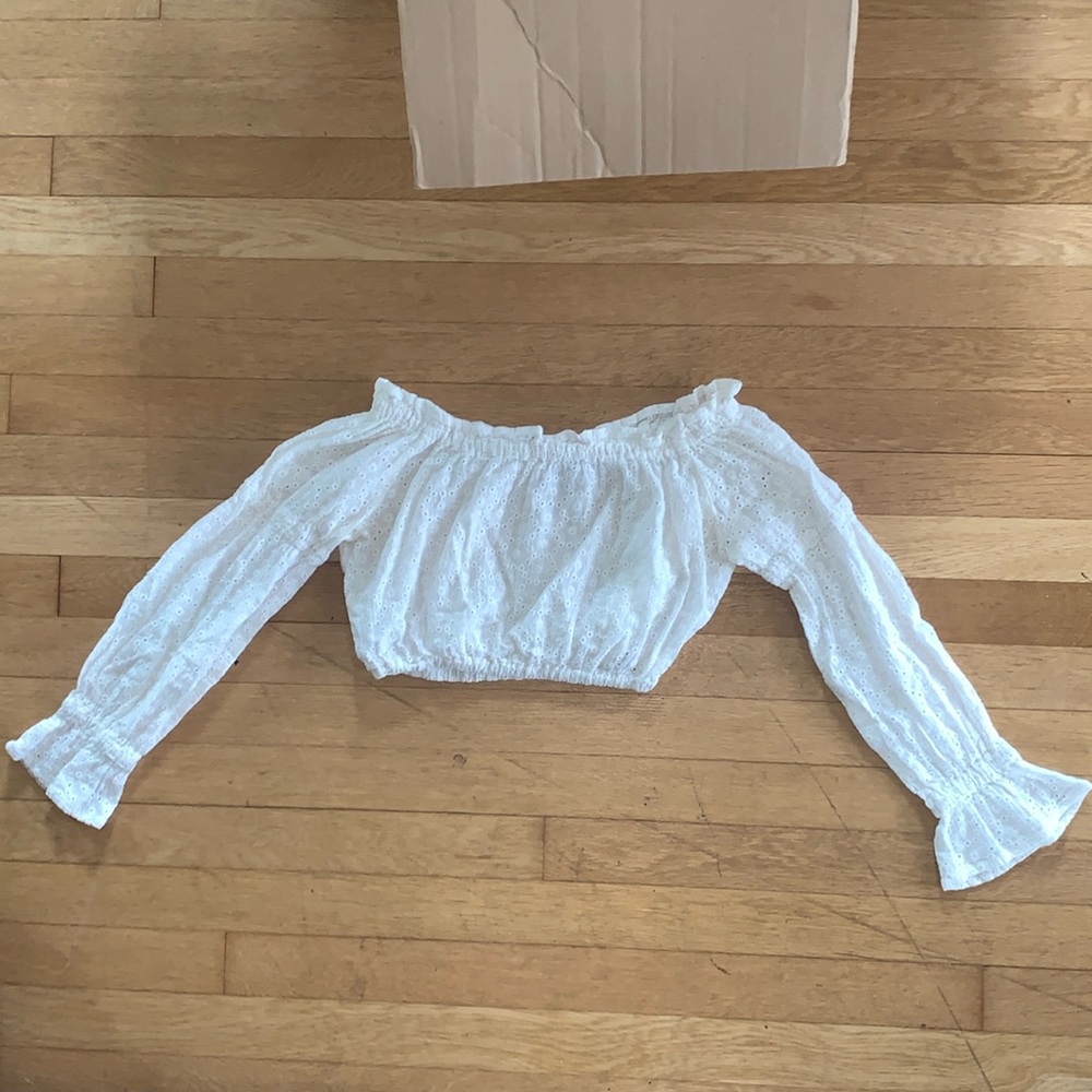Elegant White Off-Shoulder Crop Top Cry Baby Brand